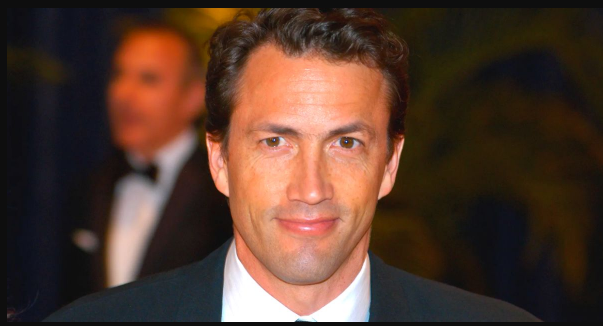 Andrew Shue Biography